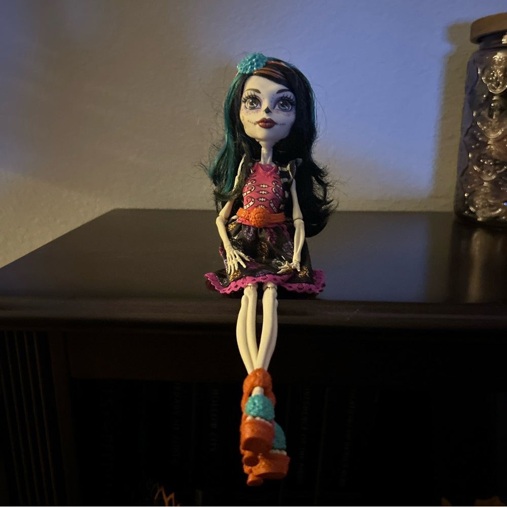 2013 Monster High Art Class Skelita Calaveras Doll Skeleton Complete Mattel HTF